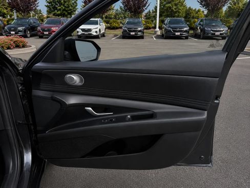 Used 2021 Hyundai Elantra SEL w/ Convenience Package FWD image 25