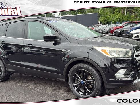 Used 2018 Ford Escape SE FWD image 1