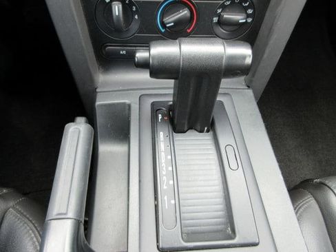 Used 2007 Ford Mustang GT Premium RWD image 16