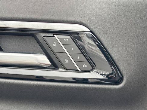 New 2026 Chevrolet Tahoe Z71 w/ Comfort Package AWD/4WD image 31