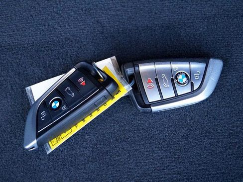 Used 2018 BMW 530i image 26