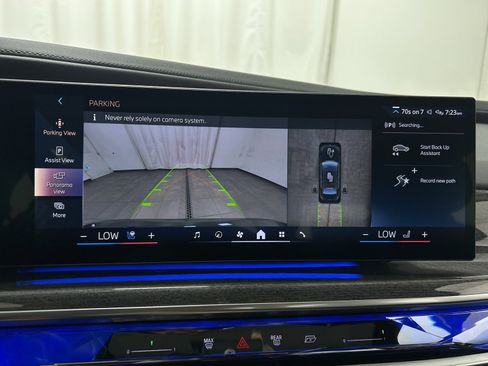 Used 2024 BMW i7 eDrive50 image 18