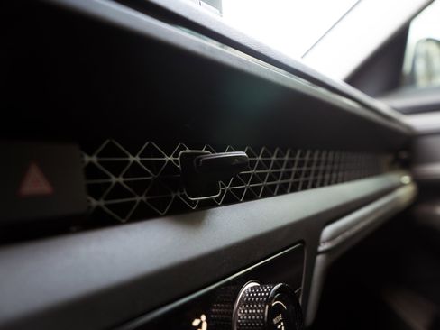 Certified 2025 Honda Accord LX image 32