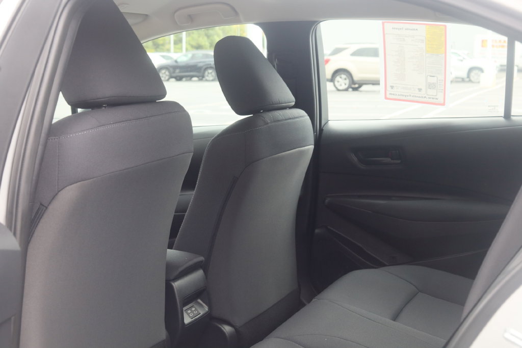 Used 2024 Toyota Corolla LE FWD image 19