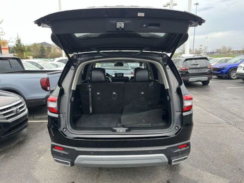 Used 2025 Honda Pilot Touring image 22