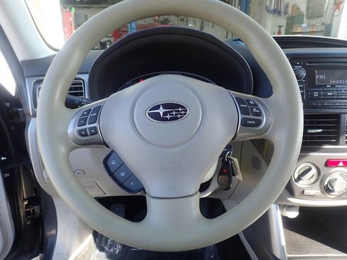 Used 2013 Subaru Forester 2.5X Premium w/ Popular Pkg 3 image 19
