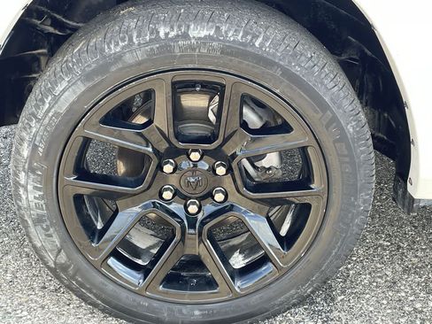 Used 2021 RAM 1500 Laramie AWD/4WD image 37