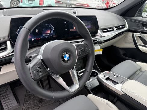Used 2026 BMW X1 xDrive28i w/ Technology Package AWD/4WD image 12
