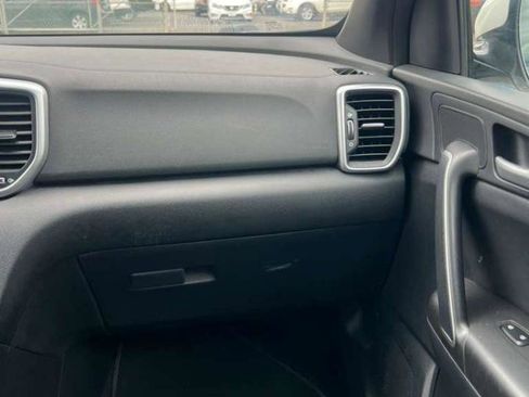 Used 2021 Kia Sportage S image 27
