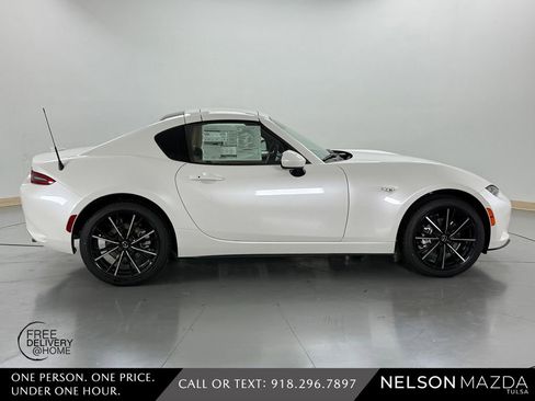 New 2026 MAZDA MX-5 Miata RF Grand Touring RWD image 5