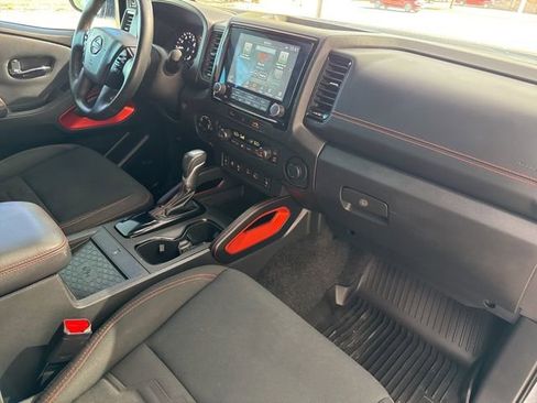 Used 2023 Nissan Frontier PRO-4X w/ Pro Convenience Package AWD/4WD image 12