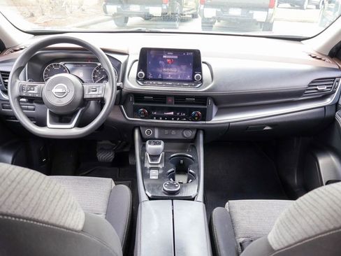 Used 2023 Nissan Rogue SV AWD/4WD image 7