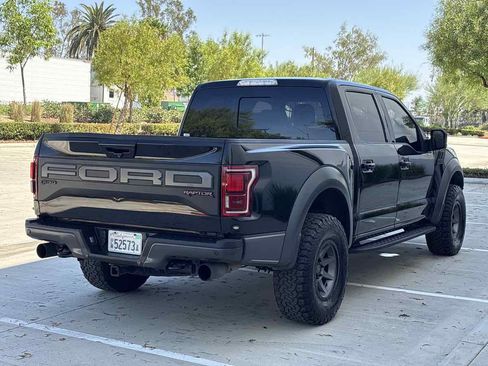 Used 2019 Ford F150 Raptor w/ Equipment Group 802A Luxury AWD/4WD image 3