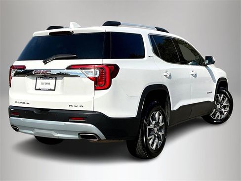 Certified 2023 GMC Acadia SLT image 5