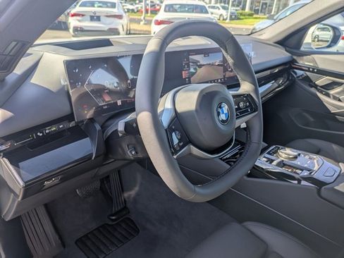 Used 2026 BMW 530i w/ Premium Package image 3