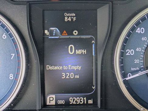 Used 2017 Toyota Camry LE FWD image 9