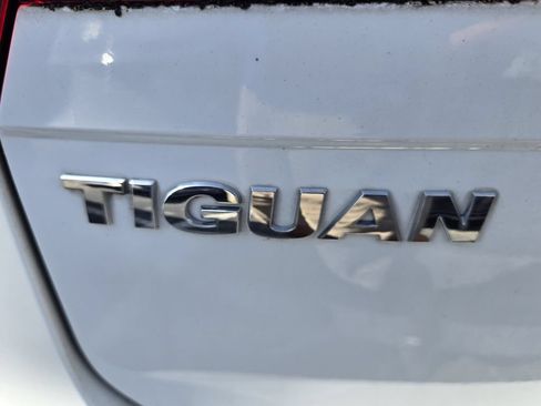 Used 2021 Volkswagen Tiguan S FWD image 10