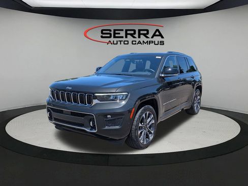 Used 2023 Jeep Grand Cherokee Overland w/ Luxury Tech Group IV AWD/4WD image 1