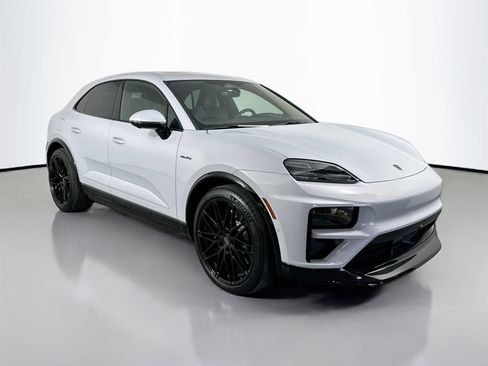 Certified 2025 Porsche Macan Turbo Electric image 7