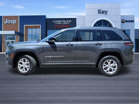 Used 2022 Jeep Grand Cherokee Limited AWD/4WD image 2