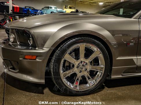 Used 2005 Ford Mustang GT image 38