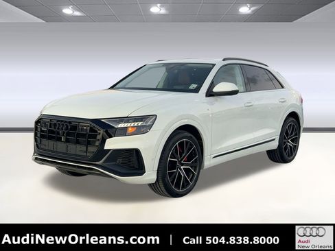 Used 2022 Audi Q8 Prestige w/ Prestige Package image 1