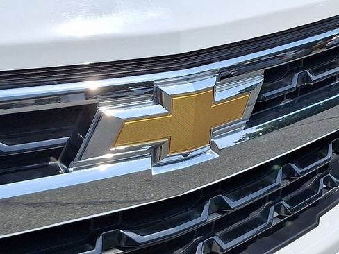 Used 2022 Chevrolet Silverado 1500 LT AWD/4WD image 29