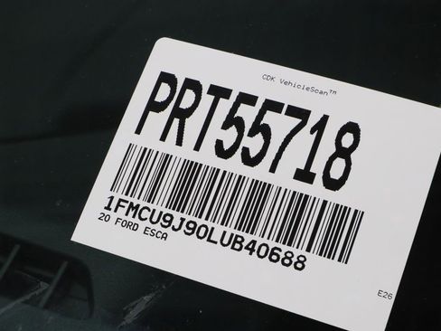 Certified 2020 Ford Escape Titanium AWD/4WD image 36