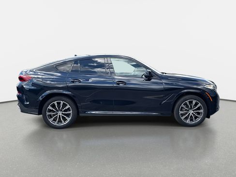 Used 2024 BMW X6 xDrive40i AWD/4WD image 2