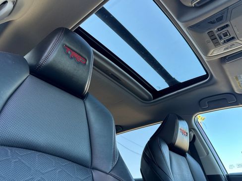 Used 2022 Toyota RAV4 TRD Off-Road image 17