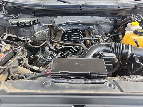 Used 2014 Ford F150 FX4 w/ Equipment Group 402A Luxury image 28