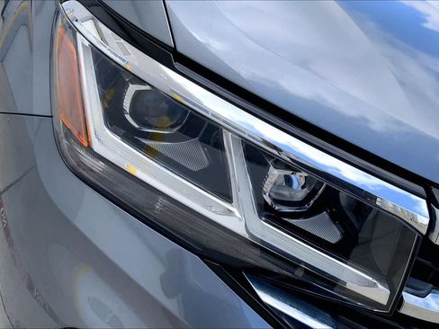 Used 2021 Volkswagen Atlas SE image 24