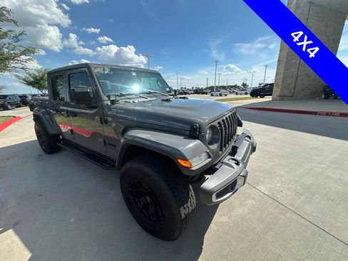 Used 2021 Jeep Gladiator Sport AWD/4WD image 8