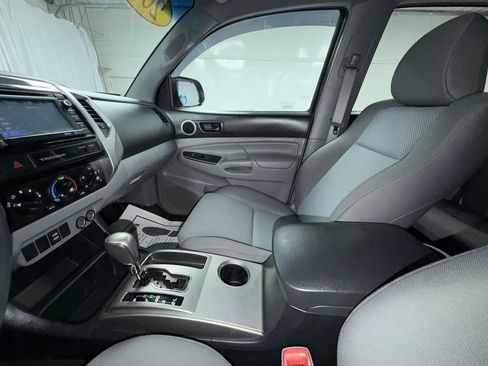 Used 2015 Toyota Tacoma 4x4 Double Cab w/ TRD Sport Package image 23