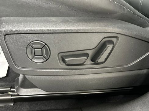 Used 2025 Audi Q5 Premium Plus w/ Premium Plus AWD/4WD image 11