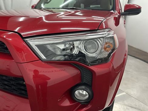 Used 2019 Toyota 4Runner SR5 image 29