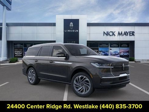 New 2026 Lincoln Navigator Reserve AWD/4WD image 7