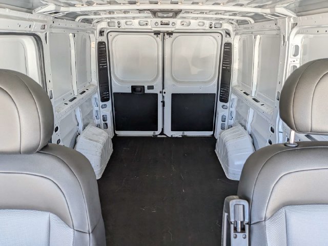 Used 2025 RAM ProMaster 2500 w/ Convenience Group FWD image 15
