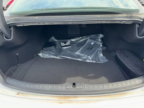 Certified 2025 Genesis G80 2.5T image 6