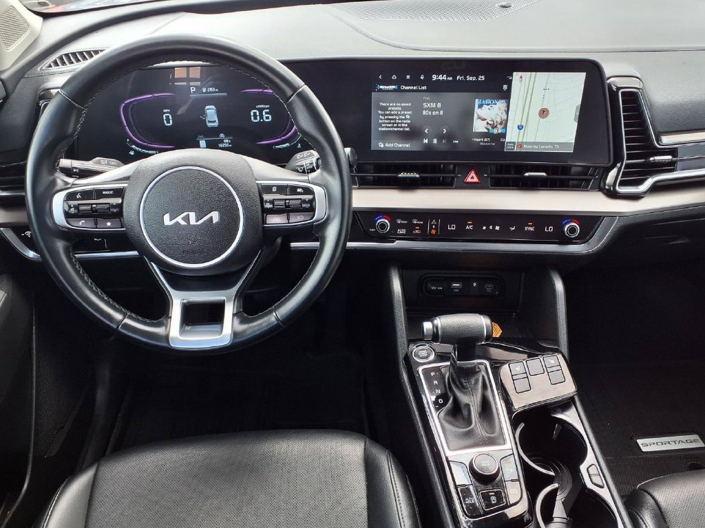 Certified 2025 Kia Sportage EX FWD image 13