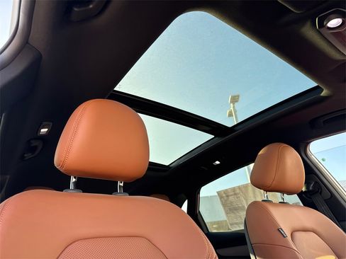 New 2025 VinFast VF 8 Plus image 14