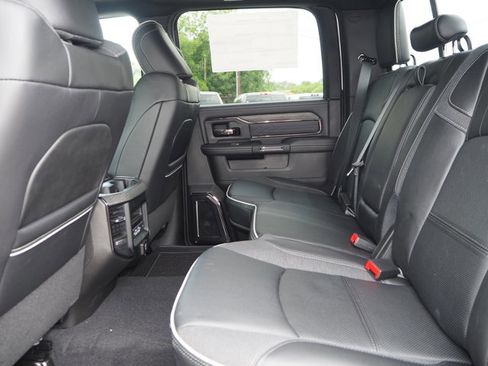 New 2025 RAM 2500 Limited image 11