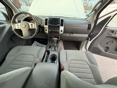 Used 2018 Nissan Frontier S image 33