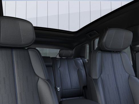 New 2025 Cadillac Lyriq Luxury w/ LPO, Floor Liner Package AWD/4WD image 53
