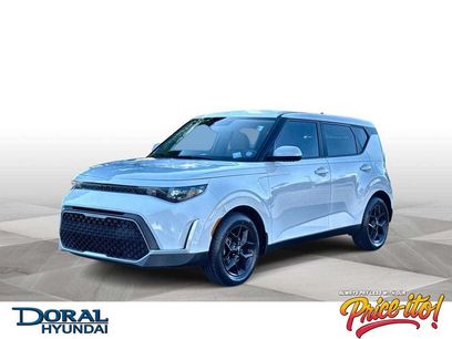 Used 2023 Kia Soul LX w/ LX Technology Package