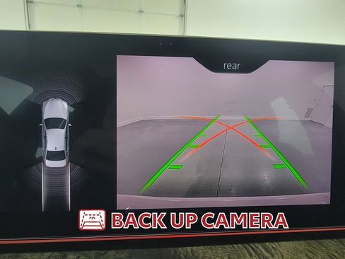 Used 2019 BMW 540i xDrive w/ M Sport Package image 23