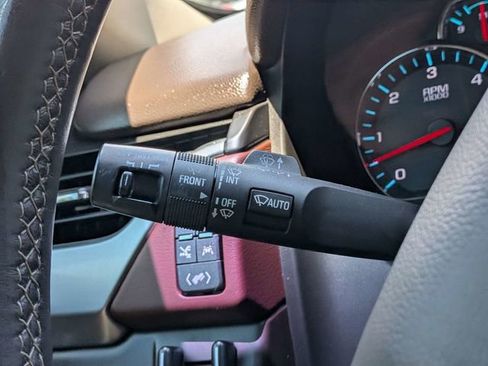 Used 2016 Chevrolet Suburban LTZ RWD image 34