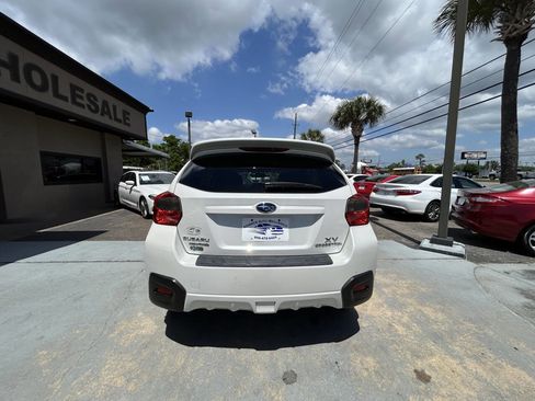 Used 2014 Subaru Crosstrek 2.0i Premium w/ Moonroof Package image 3