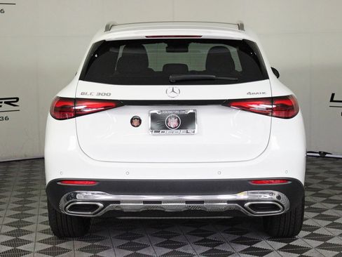 Certified 2025 Mercedes-Benz GLC 300 4MATIC image 4
