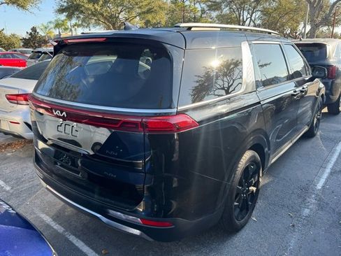 Certified 2024 Kia Carnival SX Prestige image 4